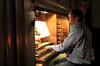 „Orgelknaller“ hat Templins Kantor Helge Pfläging für das Silvesterkonzert kurz vor Mitternacht in der Maria-Magdalenen-Kirche herausgesucht.