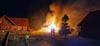 Mehrere Feuerwehren mussten in der Silvesternacht nach Thurow ausrücken. Hier stand ein Carport in Flammen. Das Feuer drohte auf Wohngebäude überzuspringen. Foto: ZVG