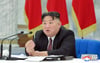 Nordkoreas Machthaber Kim Jong Un während einer Versammlung der Partei der Arbeit Koreas.