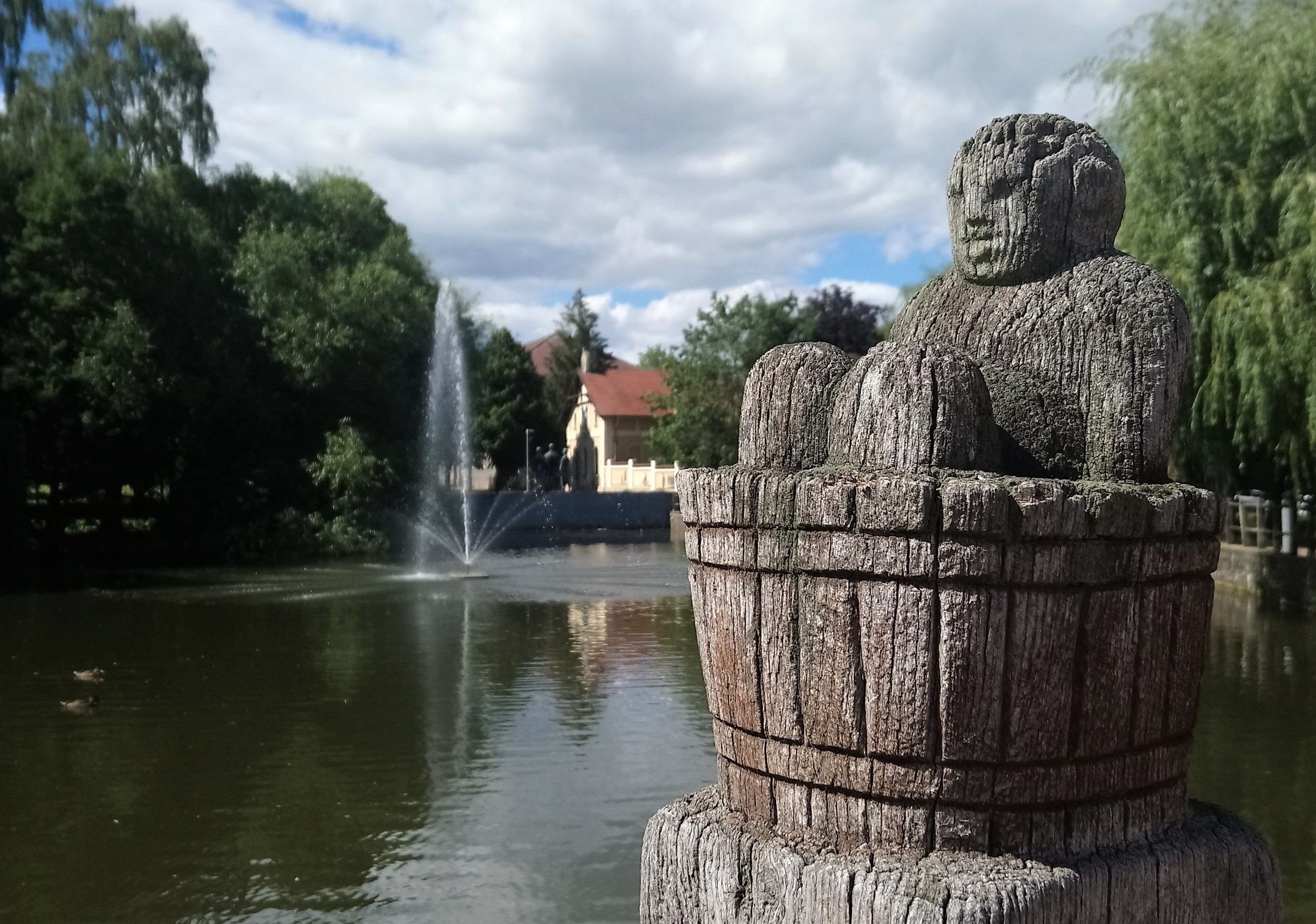Kleine Kunstwerke für neues Teichgeländer in Teterow