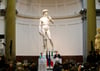 Michelangelos David-Statue sorgt für Diskussionen.