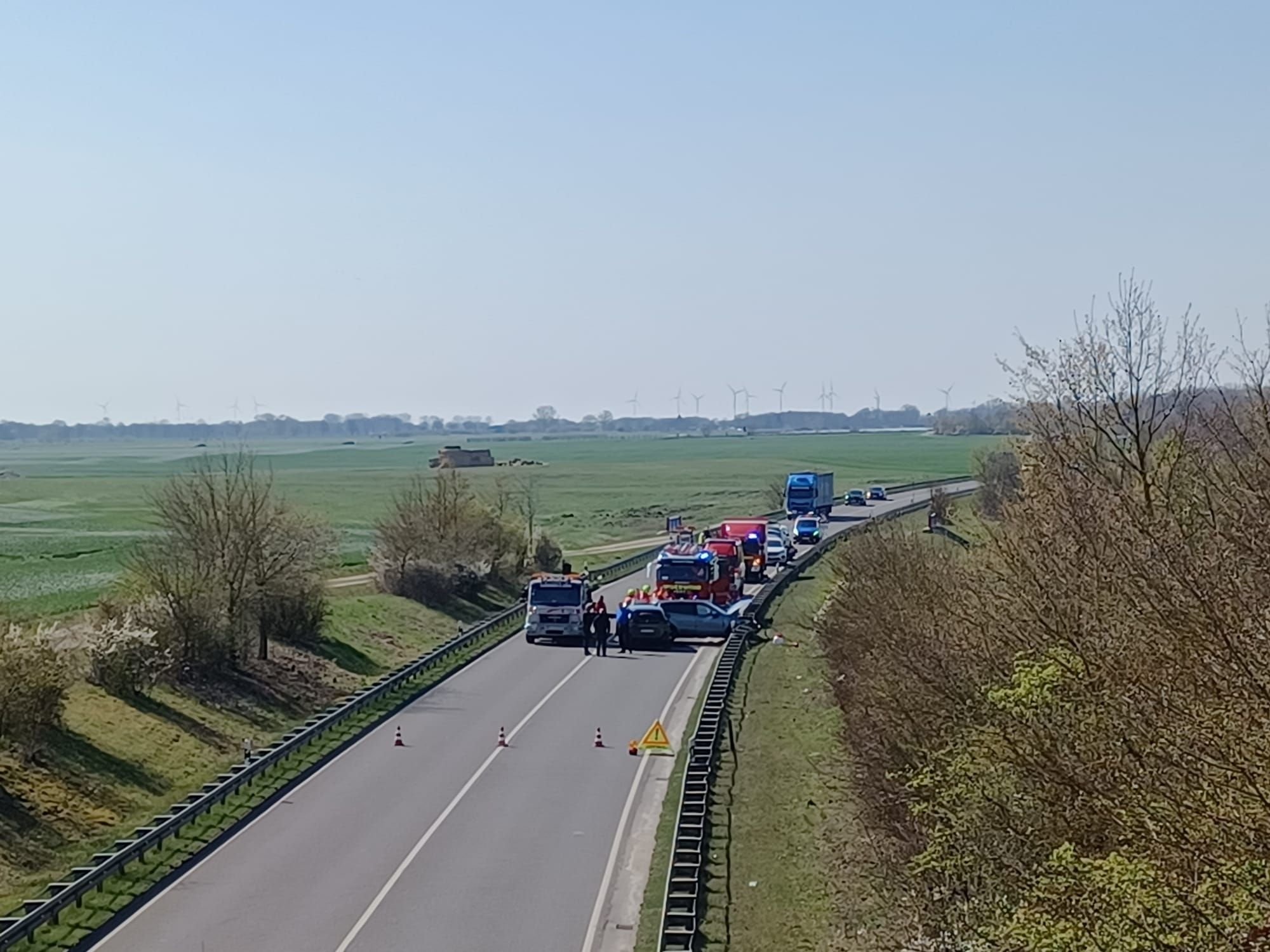 B109 Bei Anklam Nach Unfall Voll Gesperrt