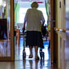 Opposition warnt – Pflegediensten droht im Streit mit Kassen das Aus