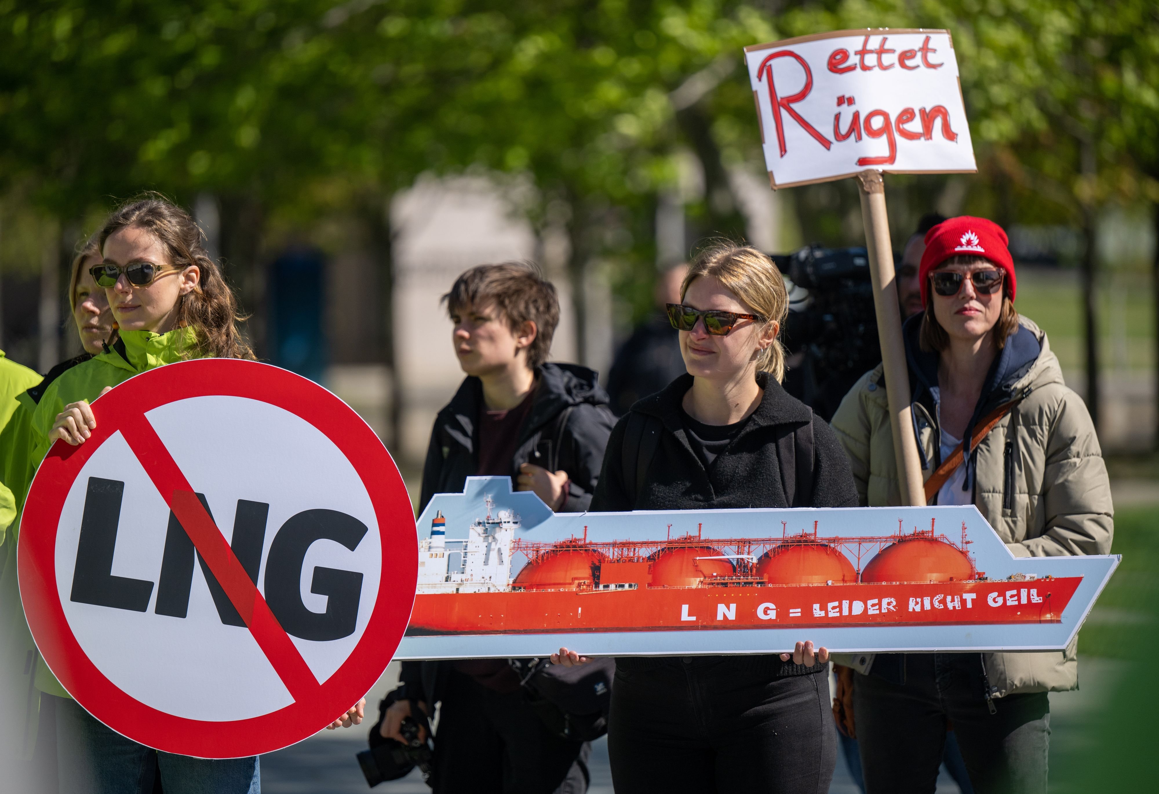 Lng Terminal Rügen: Zweifel An Genehmigung Wachsen – Frist Verlängerung Ein Fataler Fehler? - duaiqmg
