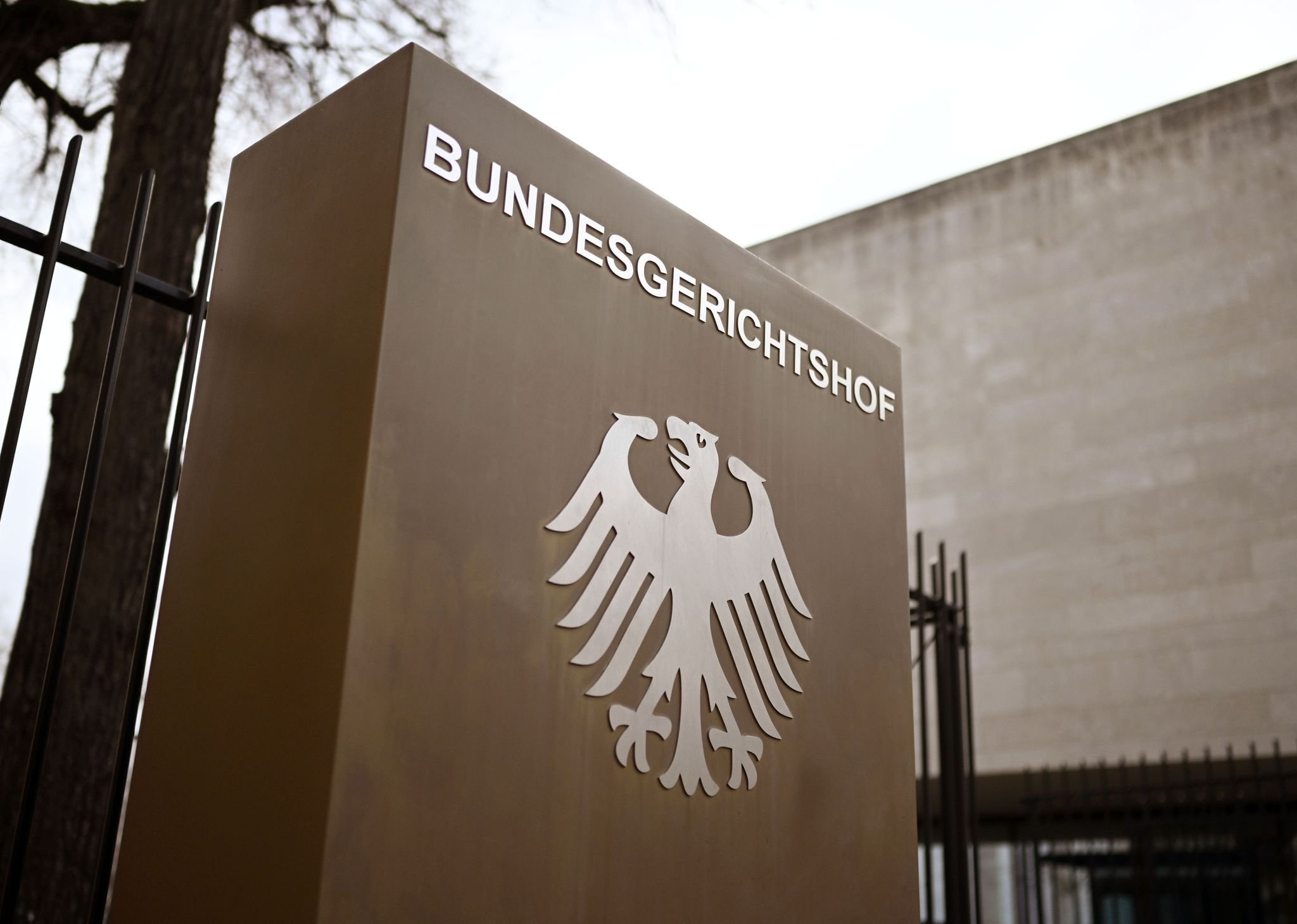 BGH fragt EuGH zu DFB–Reglement für Spielervermittler