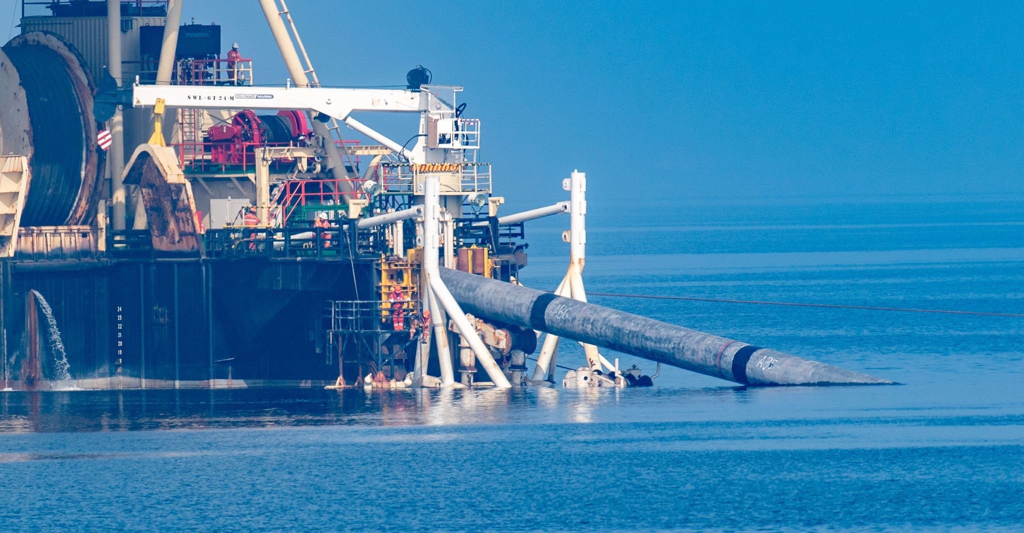 Rügen Im Chaos Bei Dem Lng Terminal Überschlagen Sich Die Ereignisse Bilder Die Sprachlos Machen - d8gw3cb