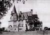 Robert Heinrich Arthur Schnitzler ließ als neues Gutshaus ab 1898 jenes Gebäude errichten, das seitdem als „Schloss Klink“ bekannt ist.