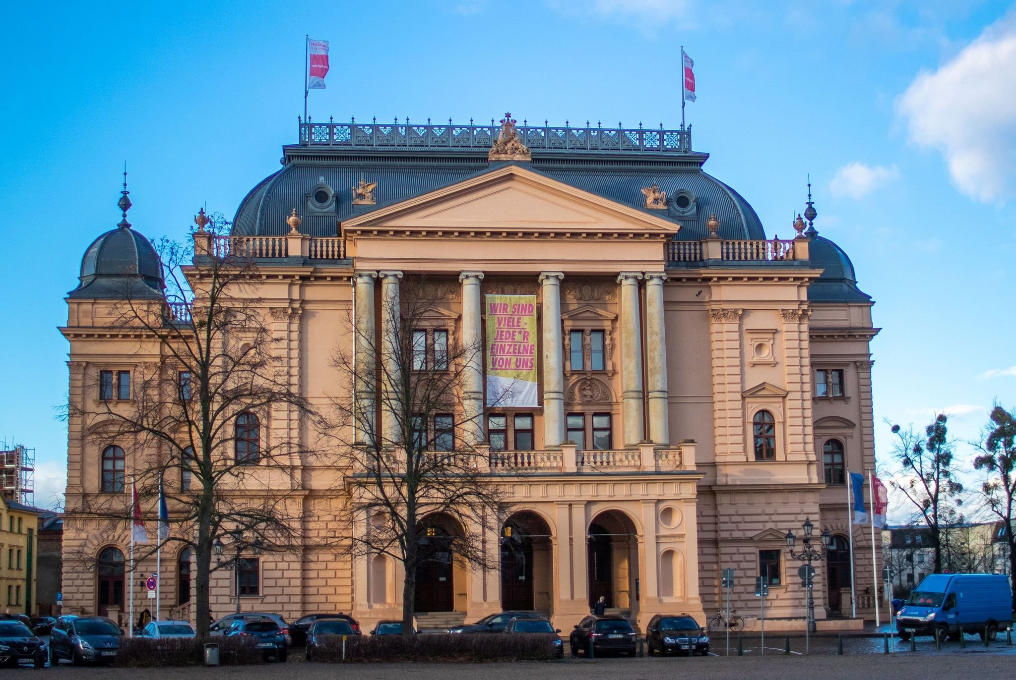 Schweriner Theater schließt Großes Haus aber erst 2025