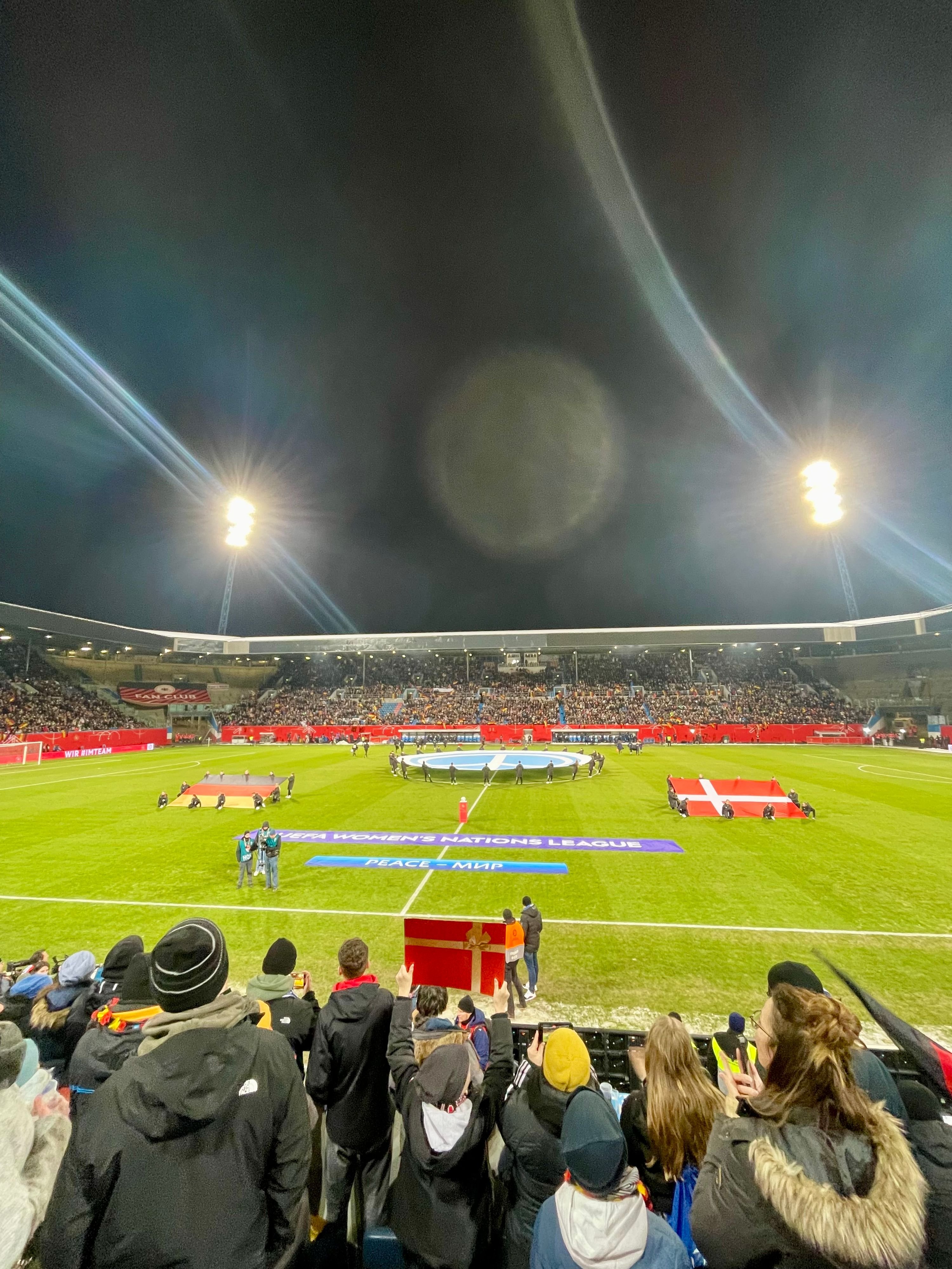 ► So jubelte das Ostseestadion über den Sieg der DFB-Frauen