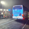 Mann geht auf Toilette – Brand in Bus auf der A19 mit drei Verletzten
