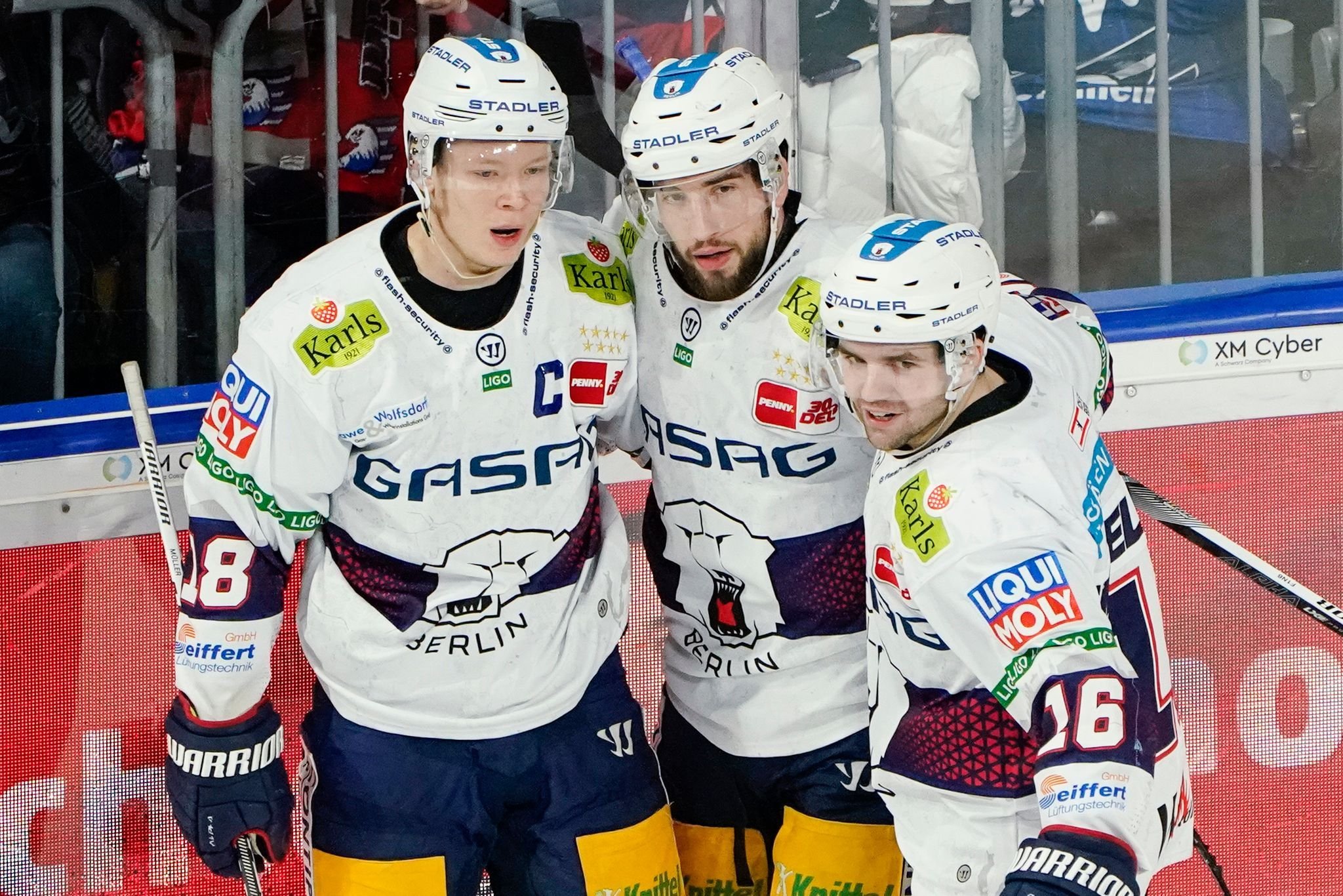 Eisbären Berlin Gewinnen In Bremerhaven Mit 4:3