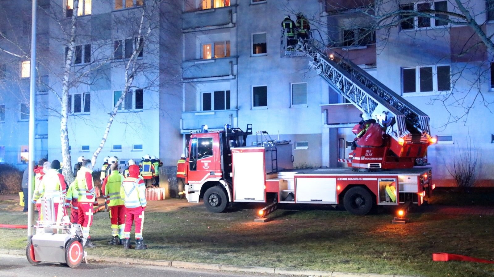 Familien Müssen Wohnungen Nach Brand Verlassen