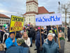 Auch in Neustrelitz versammelten sich rund 250 Menschen, um für die Demokratie einzustehen.