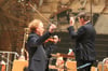 Stargeiger Daniel Hope beeindruckte mit der Neubrandenburger&nbsp;Philharmonie unter der Leitung von Daniel Geiss.