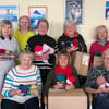 Diese Strickfrauen freuen sich über Woll-Spenden aus ganz Deutschland