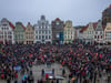 Voller Markt bei Demonstration gegen Rechtsextremismus in Rostock