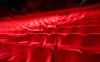 Blick auf die Sitzreihen des Zuschauerraums im Berlinale-Filmpalast am Potsdamer Platz (Aufnahme mit Zoom-Effekt).