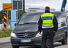 Die Bundespolizei kontrolliert den Einreiseverkehr am deutsch-polnischen Grenzübergang.