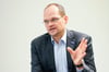 „Wir werden das US-Geschäft weiter absichern, fortführen und ausbauen“, sagt BASF-Finanzchef Dirk Elvermann.