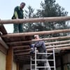Schützenverein erneuert Dach über Gewehrstand 