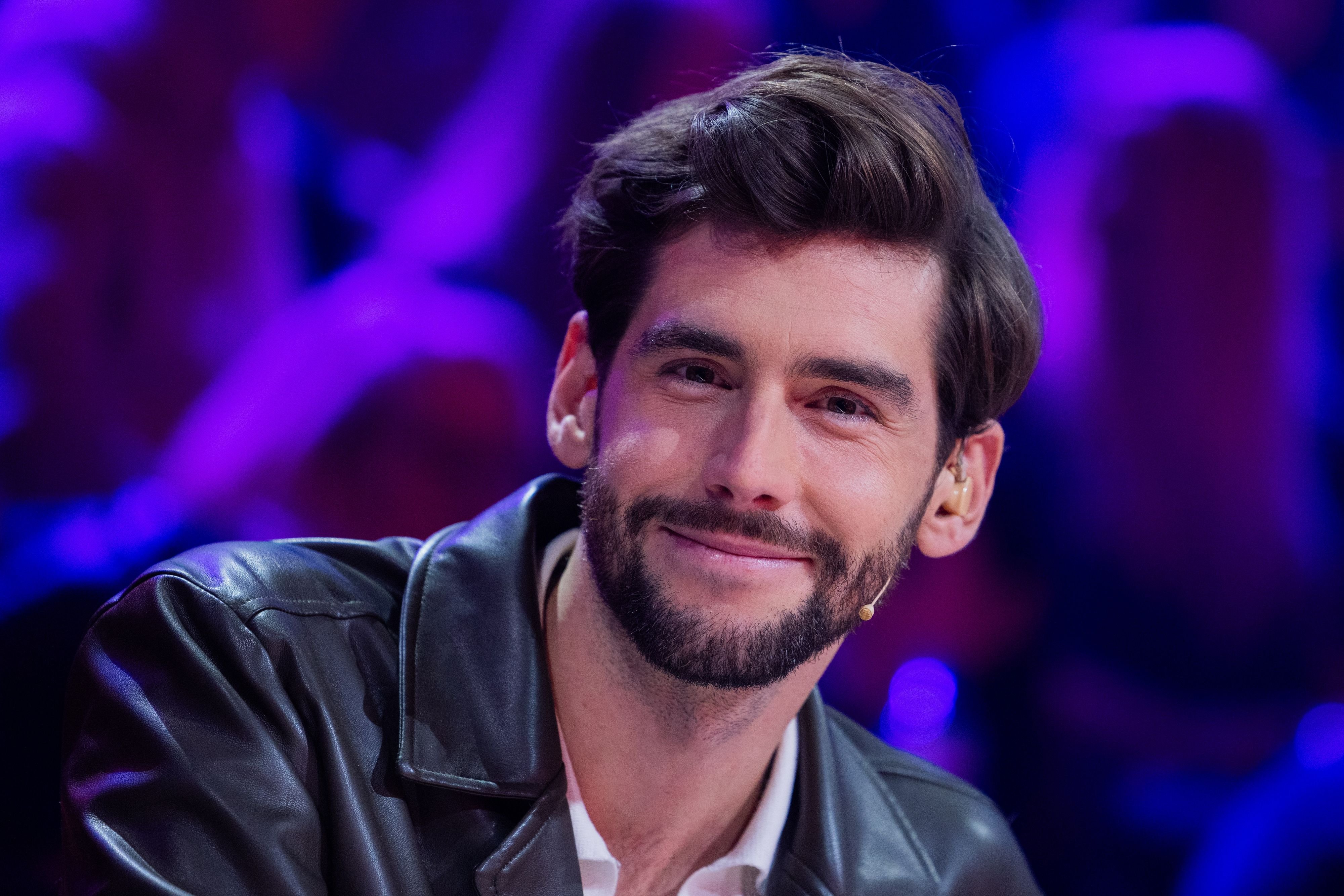 Süßes Video Alvaro Soler Wird Zum Ersten Mal Papa 8488