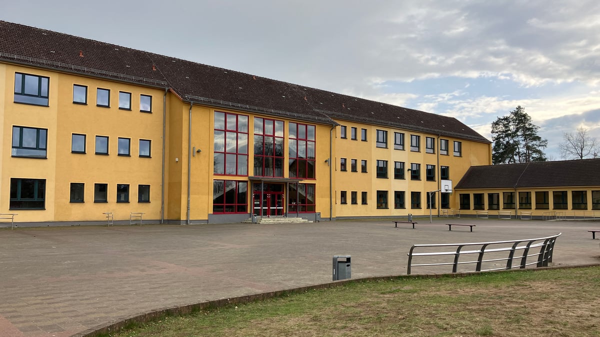 Schulen in Neustrelitz werden unter Zeitdruck zur Baustelle