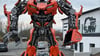 Transformer auf Rügen gelandet: Bald kann der riesige Autobot sprechen