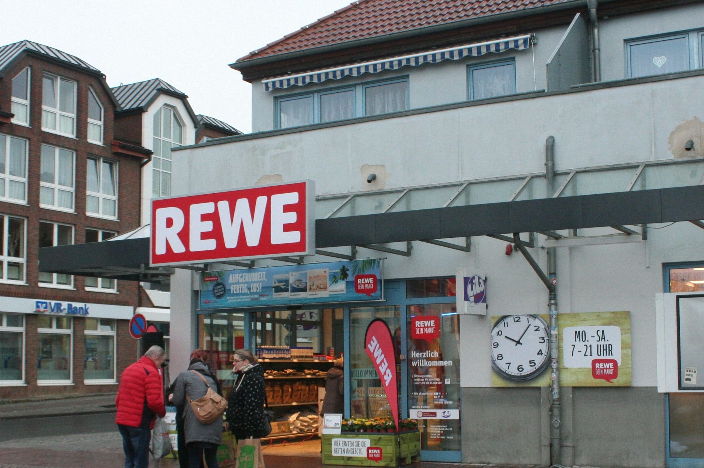 Rewe schließt, Nahkauf kommt