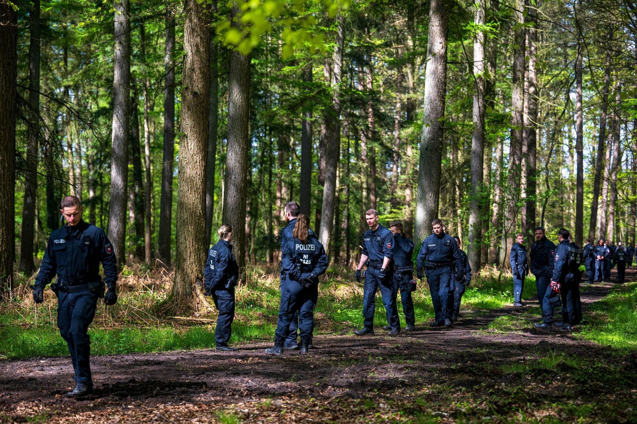 Einsatzkräfte Suchen Nach Vermisstem Sechsjährigen