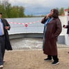 ▶ DDR-Krimi mal anders: Polizeiruf zieht samt Publikum durch die Stadt