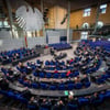 Widerstand wächst: Abgeordnete des Bundestags verschweigen Gehaltserhöhung
