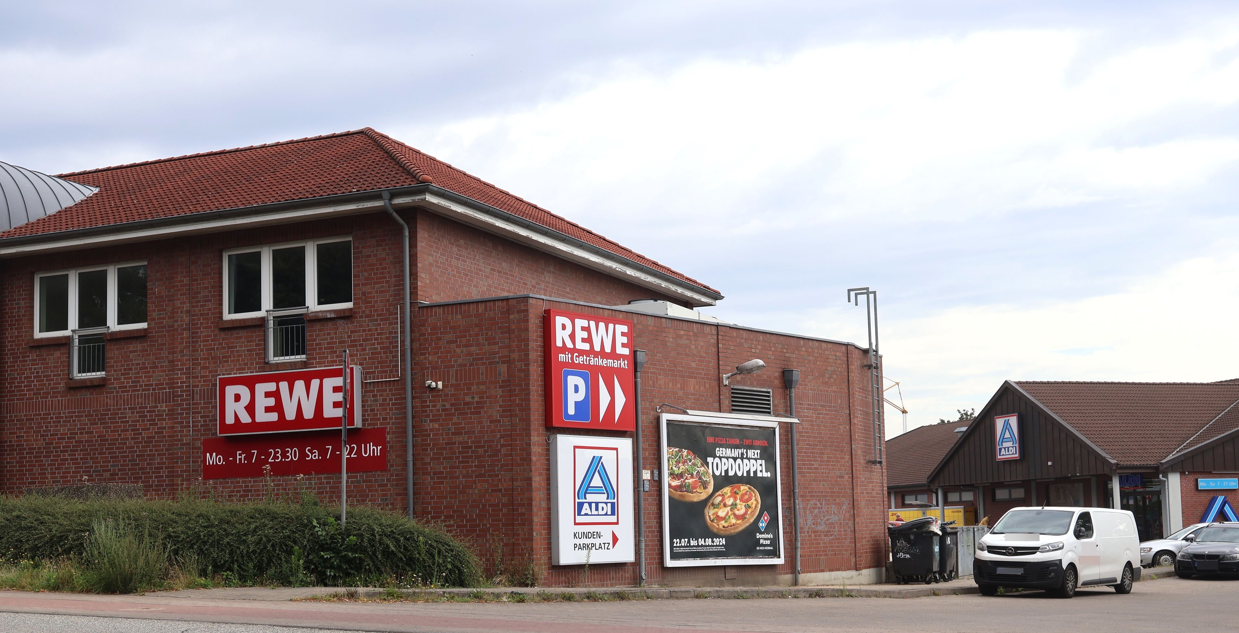 Aldi und Rewe SupermarktCenter in Schwerin wird umgebaut
