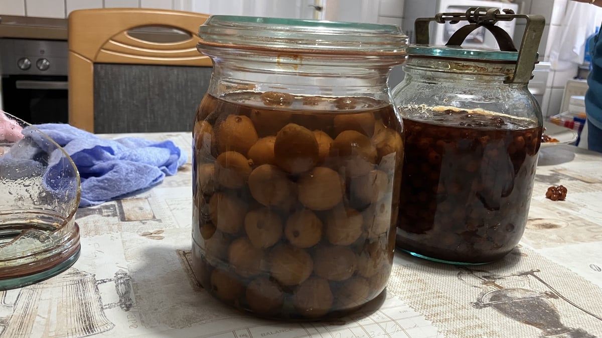 Uralte Weckgläser entdeckt: Schmeckt Kompott von 1974 noch?