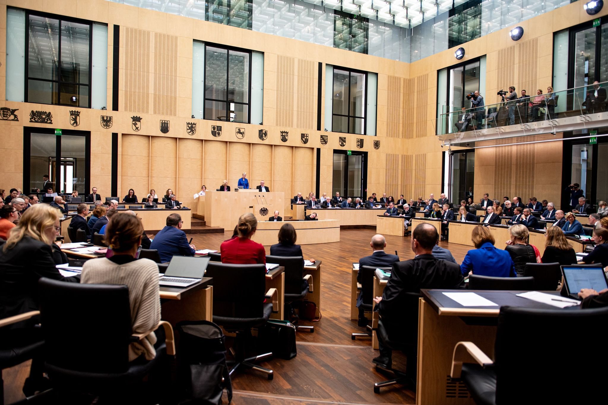 Bundestag Nimmt „Sicherheitspaket“ An, Bundesrat Teils Nicht