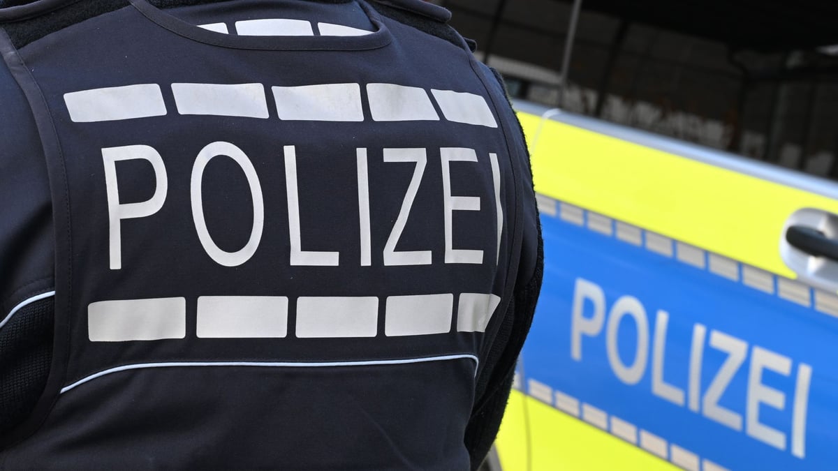 Spiegel abgefahren und einfach aus dem Staub gemacht