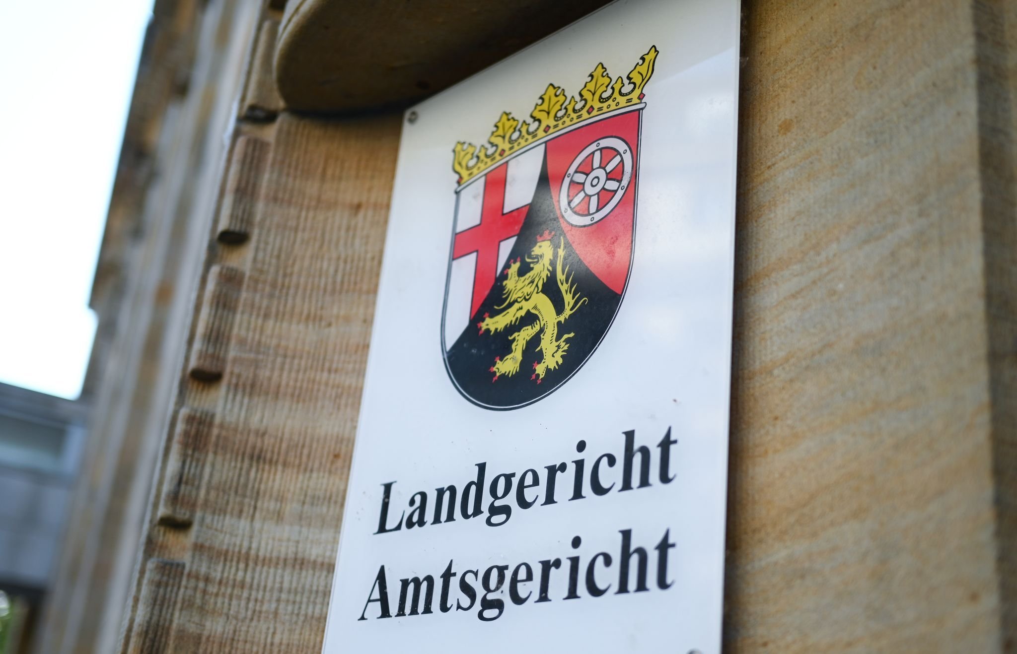 Vater getötet - 18-Jähriger zu Haftstrafe verurteilt