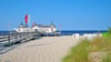 Die Seebrücke in Ahlbeck ist das Wahrzeichen von Usedom. Besonders markant sind die vier grünen Türme.