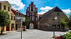 Das Rostocker Tor ist eines von zwei erhaltenen historischen Stadttoren in Teterow. Einst schützte der gotische Befestigungsbau die Altstadt.